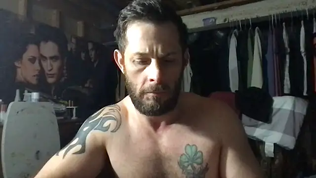 ARCHERTASTE live sex cam