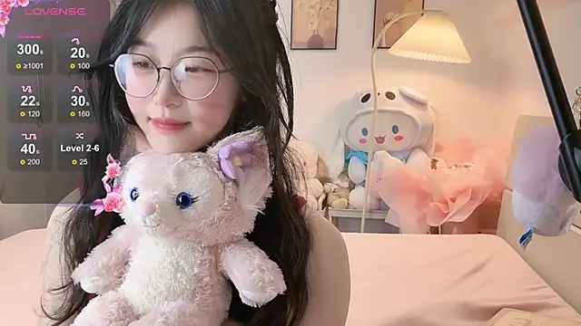Luminous4173 live sex cam