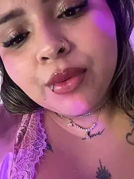 ashley-swift-'s cam snapshot