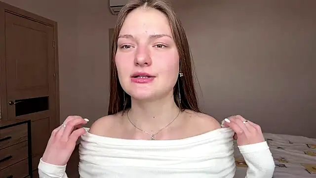 Milayouknow's cam snapshot