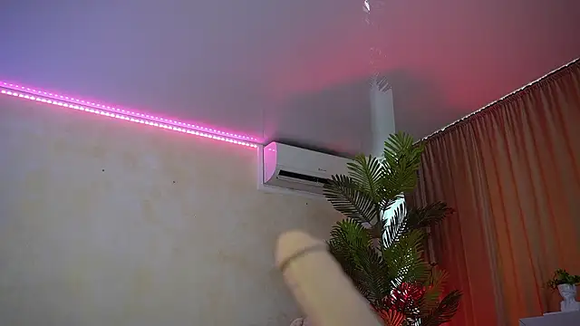 LaylaCruzRose live sex cam