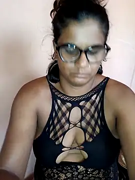 indianstrawberrylips4u live sex cam