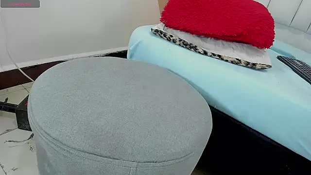 iamdaiker live sex cam