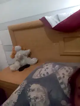 loveofpetitegirls34's cam snapshot