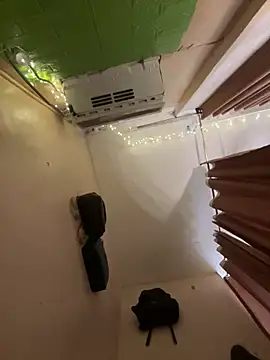 Mystic_HugeDeity_Cock live sex cam