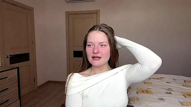 Milayouknow's cam snapshot