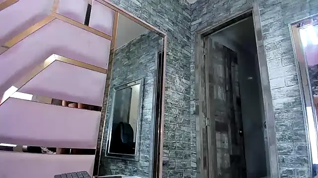 Danny_Luxx live sex cam