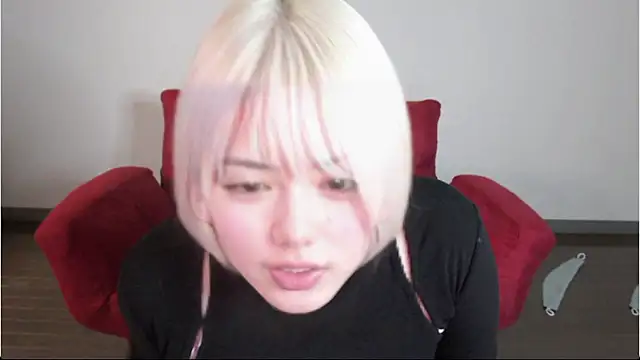 uru_luv000's cam snapshot