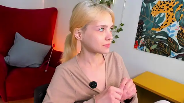 wow_angel's cam snapshot