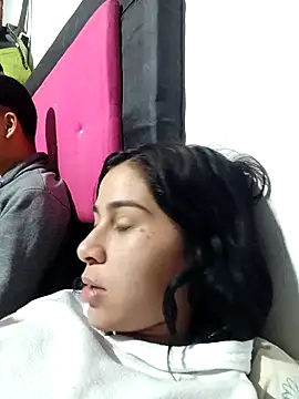 Mia_axelll live sex cam