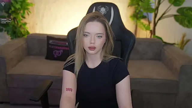 Cassy-Celestial_ live sex cam