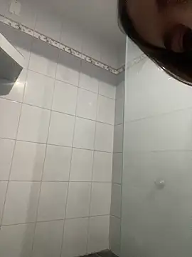 Leah-Moon live sex cam