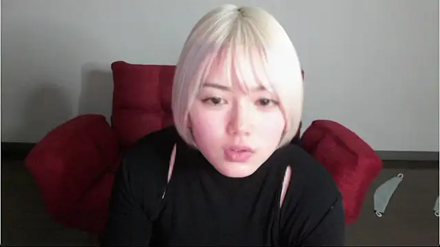 uru_luv000's cam snapshot