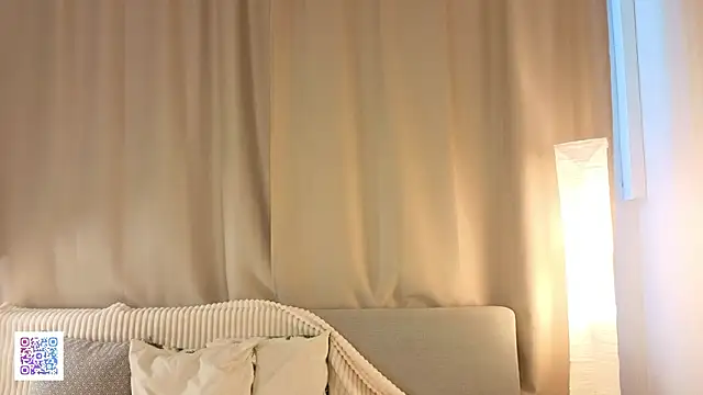CarmanHenning live sex cam