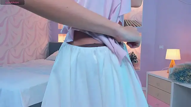 FloraDobb's cam snapshot