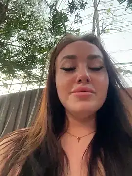 KiraSunshine live sex cam