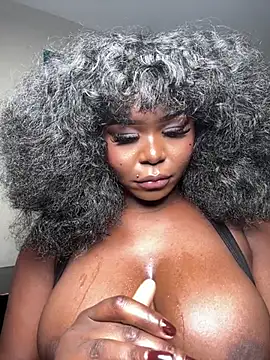 WomanNextdoor1's cam snapshot