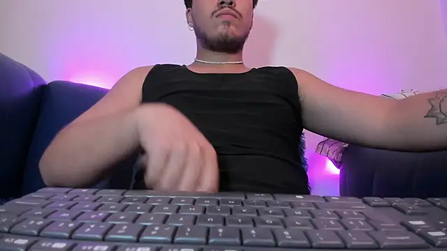 juanmechanic_ live sex cam