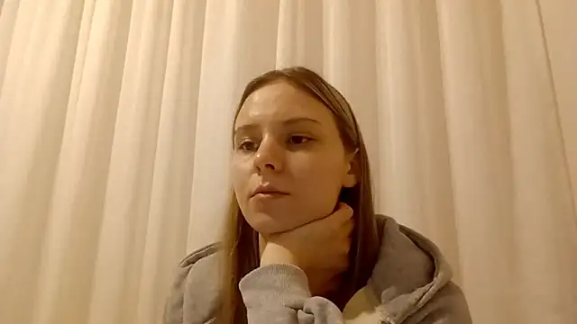 CrackShirker's cam snapshot