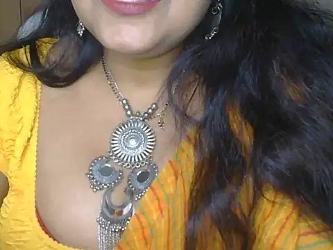 Cute_Ruhi99's cam snapshot