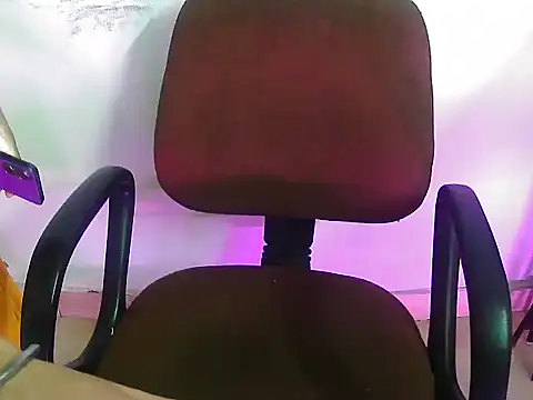 Hotsurbhi's cam snapshot