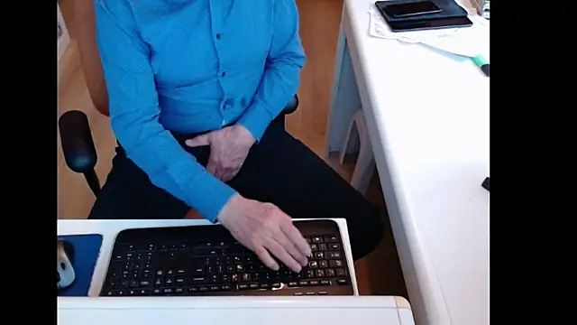 dutchpornking live sex cam