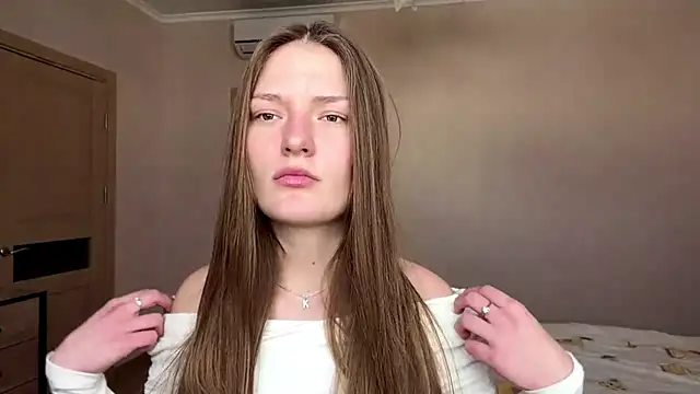 Milayouknow's cam snapshot