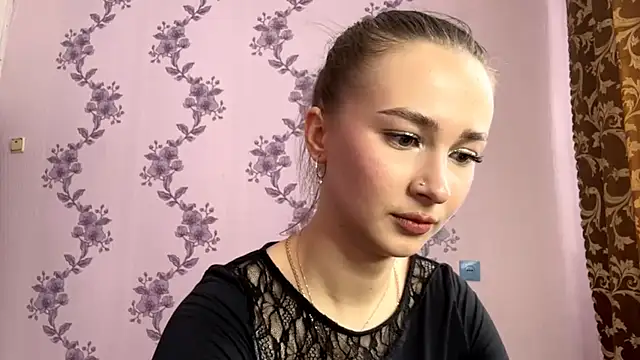 LacieHelaire's cam snapshot