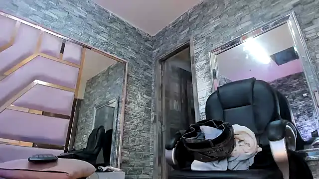 Danny_Luxx live sex cam