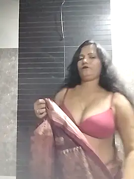 Loveina_horny's cam snapshot