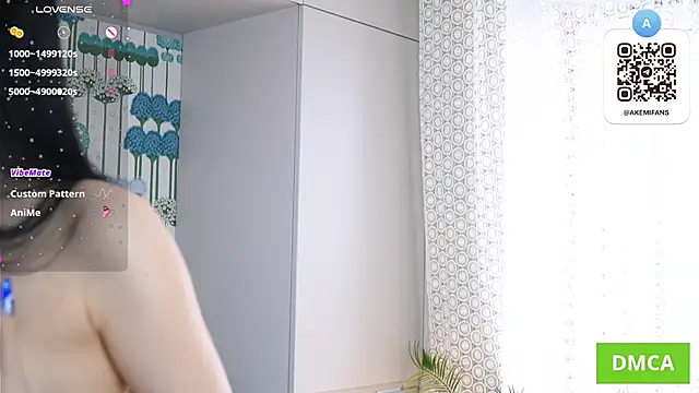 bombaleylo's cam snapshot