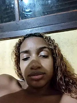 Barbiefox24 live sex cam