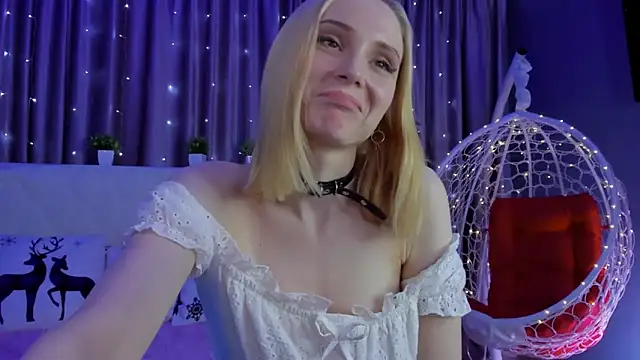 Gina_Gina_love's cam snapshot