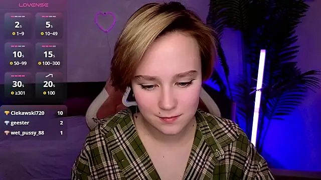 Ellie_Heavenly's cam snapshot