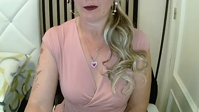 xxNoeliaxx live sex cam