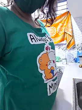 Bristy-'s cam snapshot