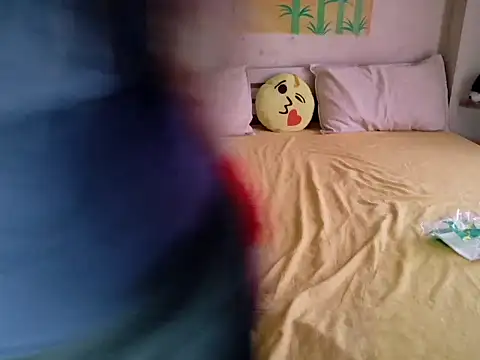 Cuddly-Cloud's cam snapshot