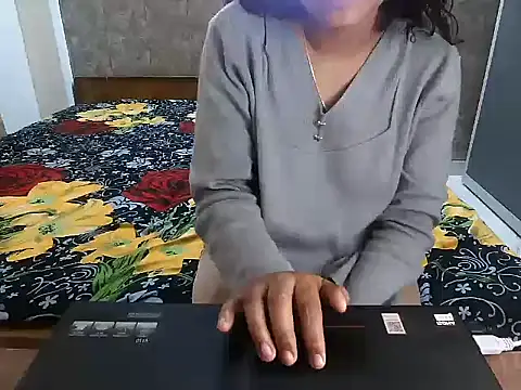 nayra_009's cam snapshot