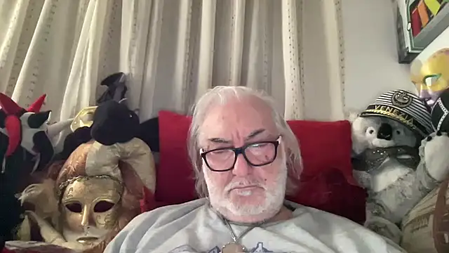 EroticVenetian live sex cam