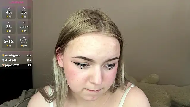 ZaraCreedon live sex cam