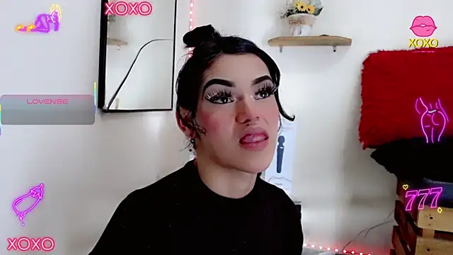 NathalialLooes live sex cam