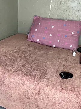 Bellabootie's cam snapshot