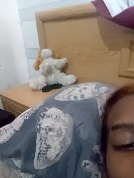 loveofpetitegirls34's cam snapshot