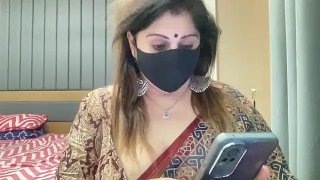 sassypooja live sex cam