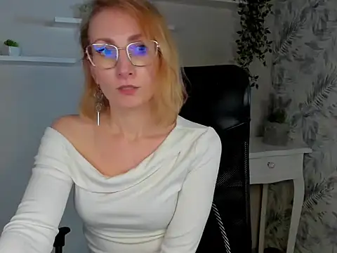 CinderellaMoon's cam snapshot