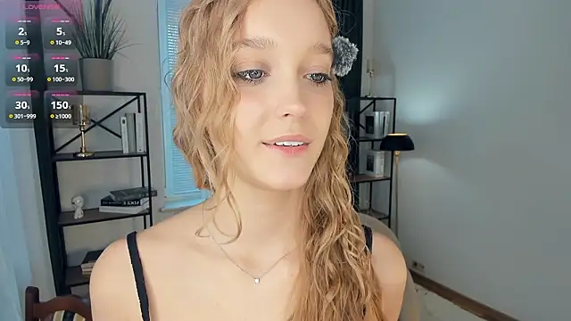 SerrenaAa's cam snapshot