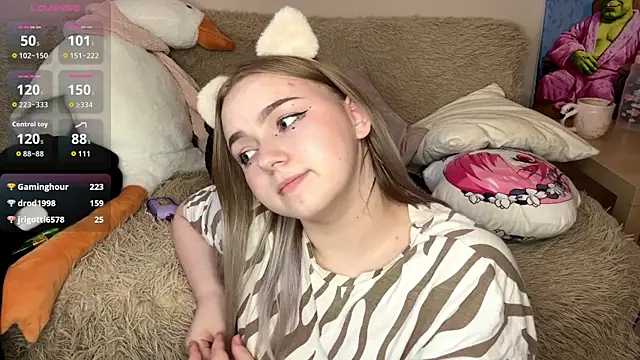 ZaraCreedon live sex cam