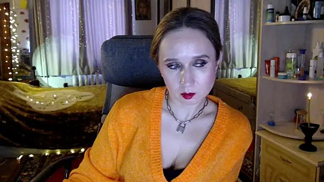 ClassyInna's cam snapshot