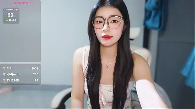 -XiaoYu-777 live sex cam