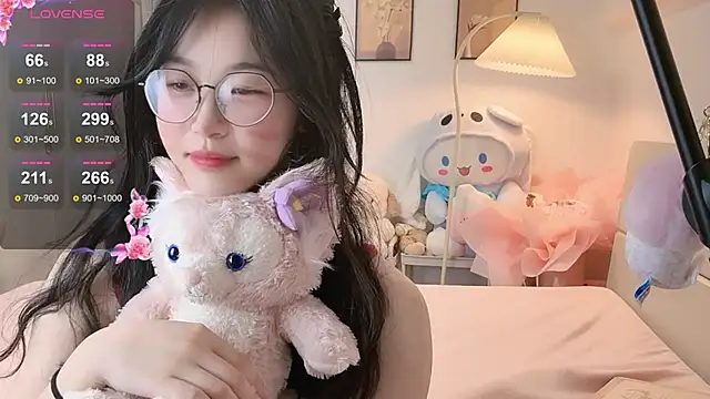 Luminous4173 live sex cam